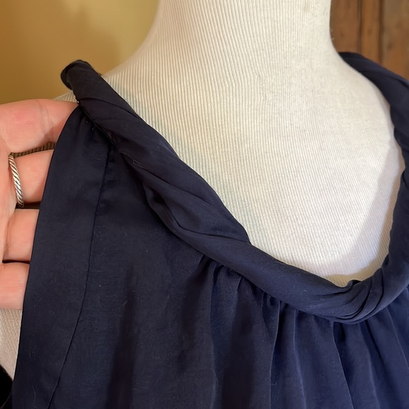 TALBOTS Size 10 Rolled Round  Neckline Summer Dress Classic Navy
$139 NEW - Picture 3 of 14